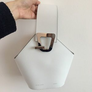 Danes Lente white Mini Johnny bucket bag NWT✨